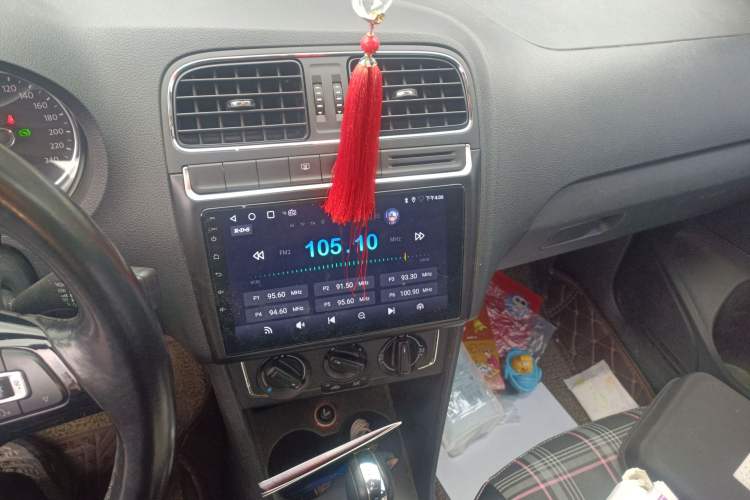 Used Volkswagen Polo 2016 1.6L Automatic Comfort Model
