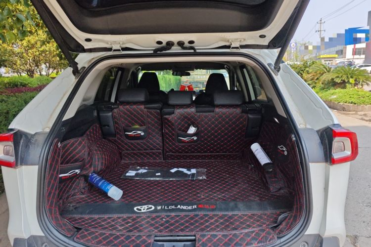 Used Toyota Wildlander 2023 2.0L CVT Two-Wheel Drive Leading Edition
