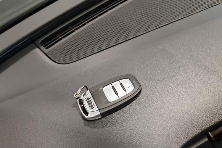 Used Audi A6L 2018 35 TFSI Collector's Edition Vehicle Key