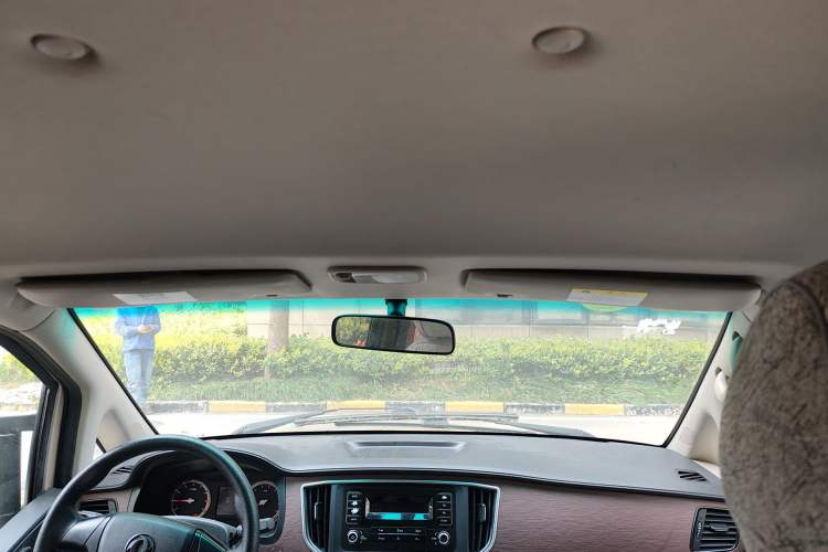 Used FORTHING Lingzhi 2019 M5L 1.6L 9-Seater Base Model China VI Standard