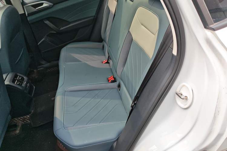 Used Volkswagen Tharu 2024 300TSI Two-Wheel-Drive Moonlight Edition Left Rear Seat