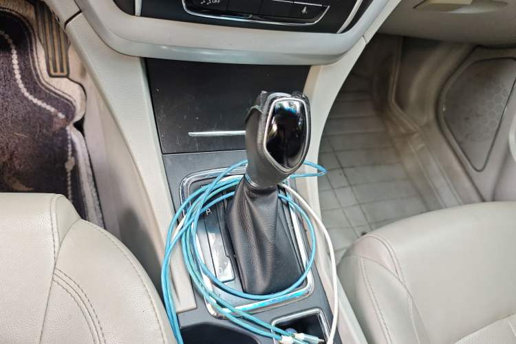 Used Geely Auto Emgrand 2016 Sedan 1.5L CVT Luxury Model
