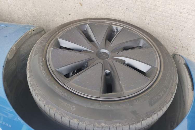 Used Tesla Model 3 2023 Rear-Wheel-Drive Version

