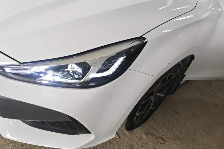 Used MG 5 2023 180 DVVT CVT Luxury Edition Left Front Headlight