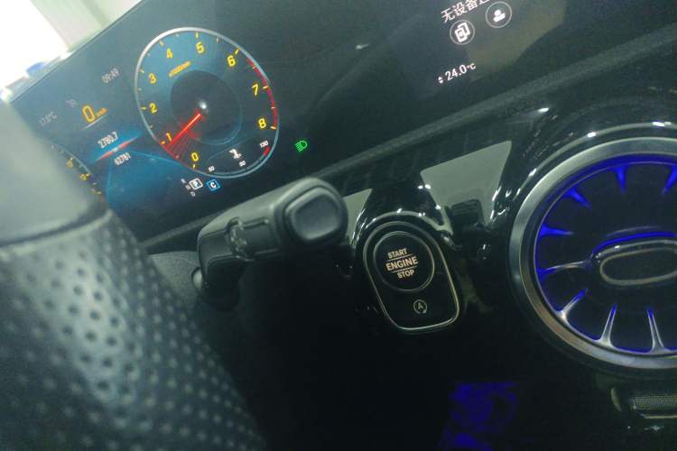 Used Mercedes-Benz CLA 2021 CLA 200 4MATIC
