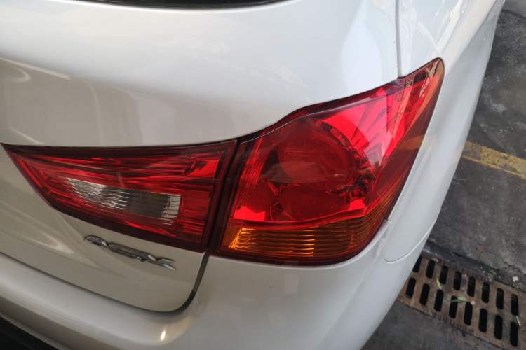 Used Mitsubishi ASX 2016 2.0L CVT Two-Wheel Drive Excellence Edition