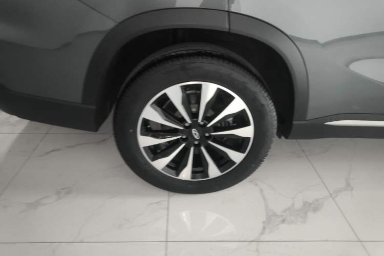 Used Chery Tiggo 8 PLUS 2025 290TGDI DCT Prestige 5-Seater