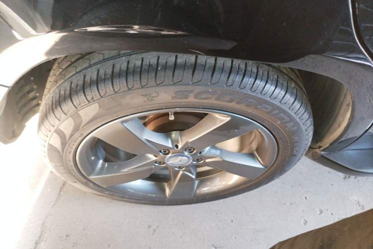 Used Mercedes-Benz GLK-Class 2013 GLK 300 4MATIC Dynamic Sunroof Model
