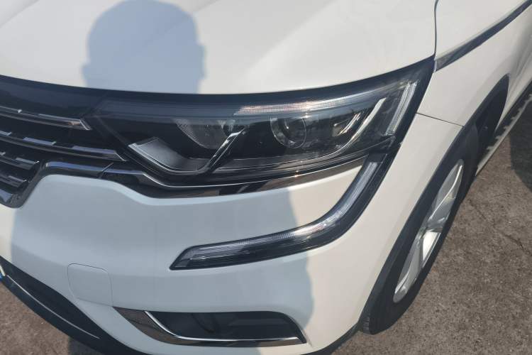 Used Renault Koleos 2018 2.0L Two-Wheel-Drive Luxury Edition
