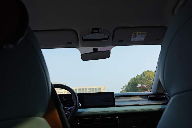 Used Geometry E Firefly 2024 401km Starlight