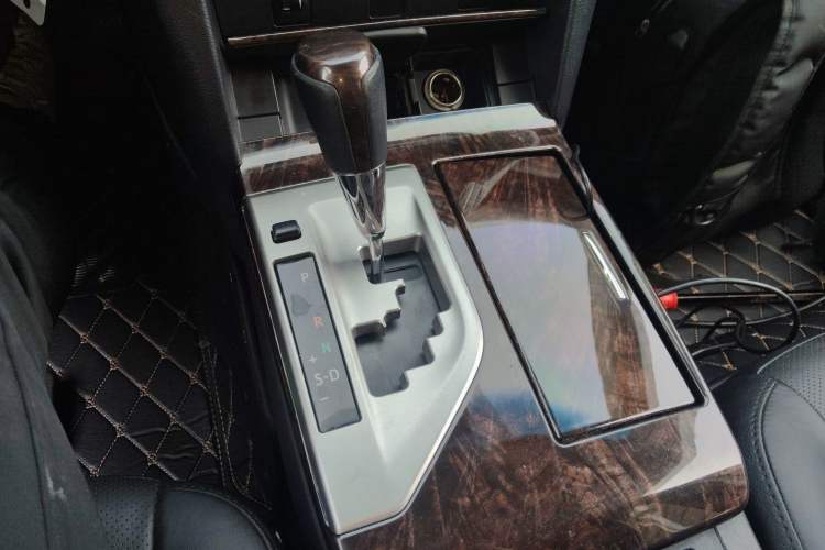 Used Toyota Camry 2015 2.0G Premier Edition Gear Lever