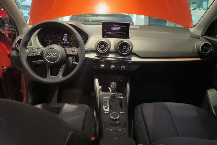 Used Audi Q2L 2018 35 TFSI Launch Exclusive Edition China V