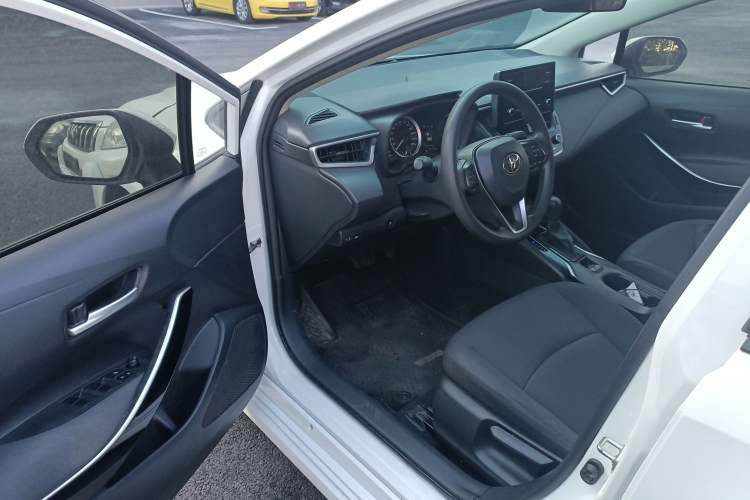 Used Toyota Corolla 2019 Dual-Engine 1.8L E-CVT GL-i Pioneer Edition
