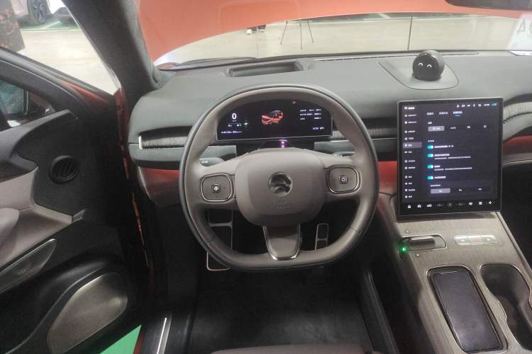 Used Nio ES7 2022 75 kWh Steering Wheel