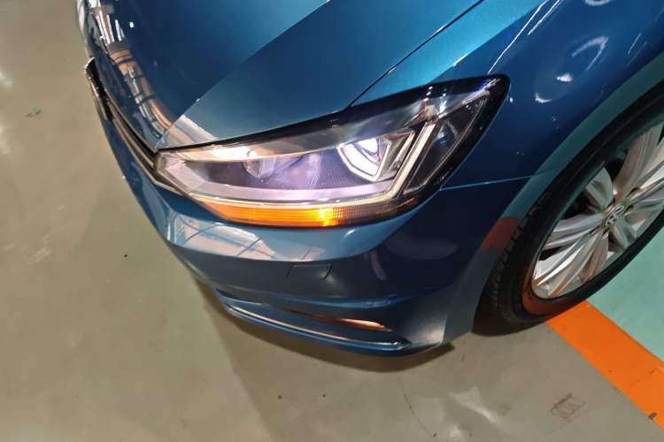 Used Volkswagen Touran 2018 Volkswagen Touran L 280TSI DSG Comfort Edition 7-seater