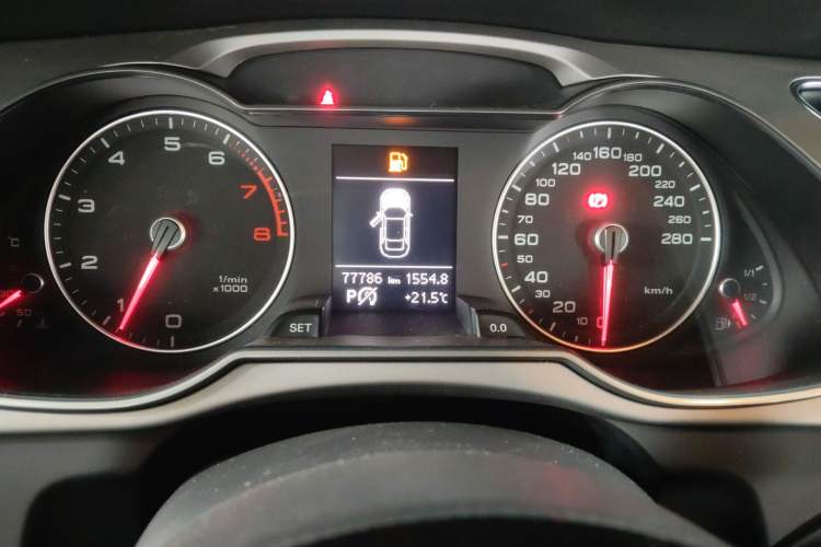 Used Audi A4L 2015 35 TFSI Automatic Comfort Model Instrument Cluster