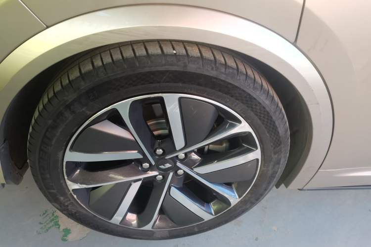 Used Li Auto L9 2022 Max model
