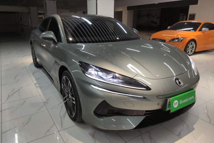 Used Denza Z9GT 2024 1100 Four-Wheel Drive Ultra Version Front Right 45 Deg