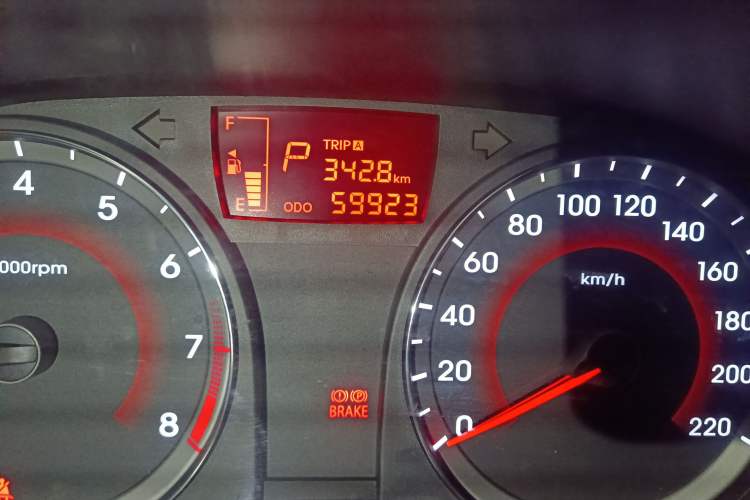 Used Hyundai Verna Ray 2014 1.4L Automatic GLX
