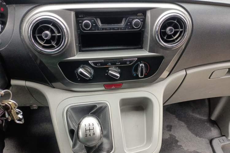 Used JAC Refine M3 2016 IKEA Edition 1.6L Luxury Model Audio And AC Panel