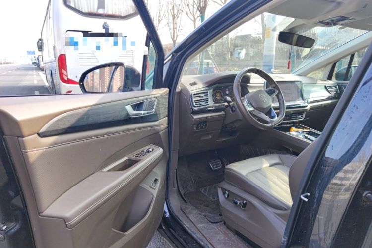 Used Volkswagen Viloran 2023 Revised Version 380TSI Luxury Edition Driver Seat