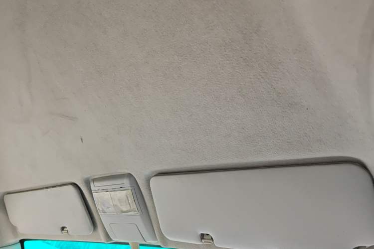 Used Jinbei Hiace X30 2016 1.3L Van Standard Edition DLCG12
