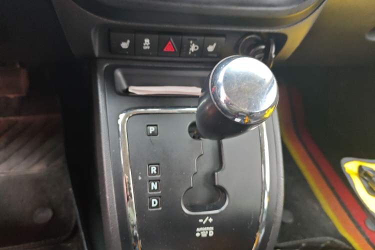 Used Jeep Compass 2012 2.4L four-wheel-drive sport version
