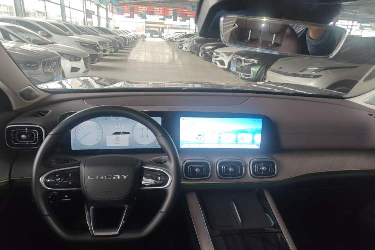 Used Chery Tiggo 9 C-DM 2025 1.5T 106KM Ultra-Comfort Edition 5 Seats Lithium-NMC Gear Lever