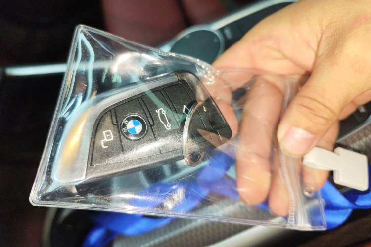 Used BMW 3 Series 2024 330Li M Sport Night Edition Package Vehicle Key