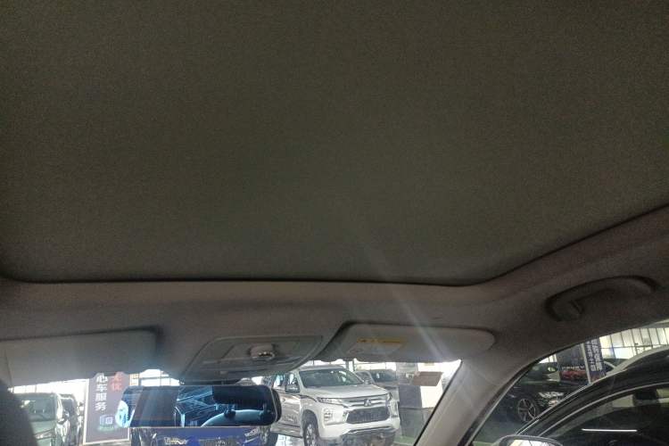 Used Roewe RX5 New Energy 2017 eRX5 50T Hybrid Connected Prestige Flagship Edition Headliner