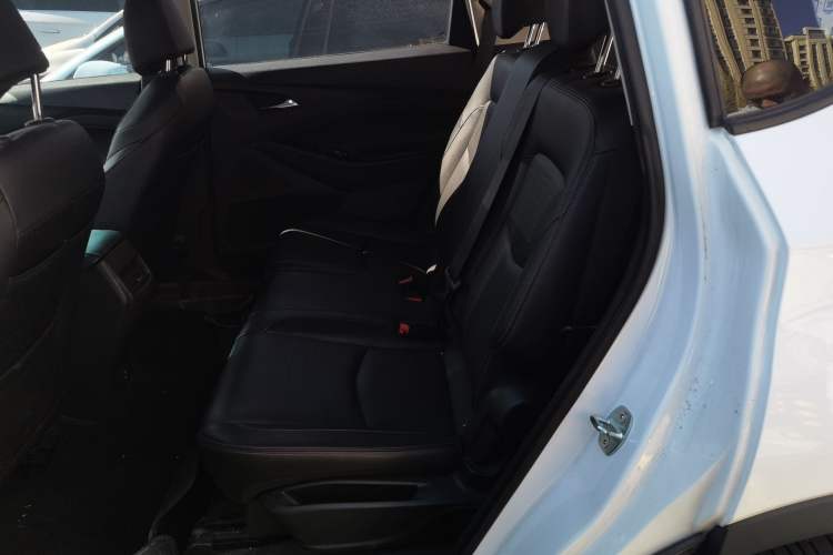 Used Chevrolet Orlando 2020 Light Hybrid Redline 530T Automatic Zhaoxiang Edition (5+2 Models) Left Rear Seat