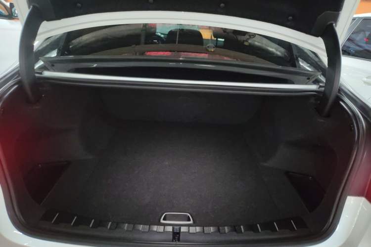 Used BMW i3 2025 eDrive 35 L
