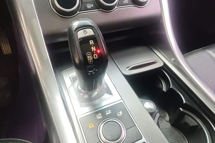 Used Land Rover Range Sport 2016 3.0 SDV6 HSE Gear Lever