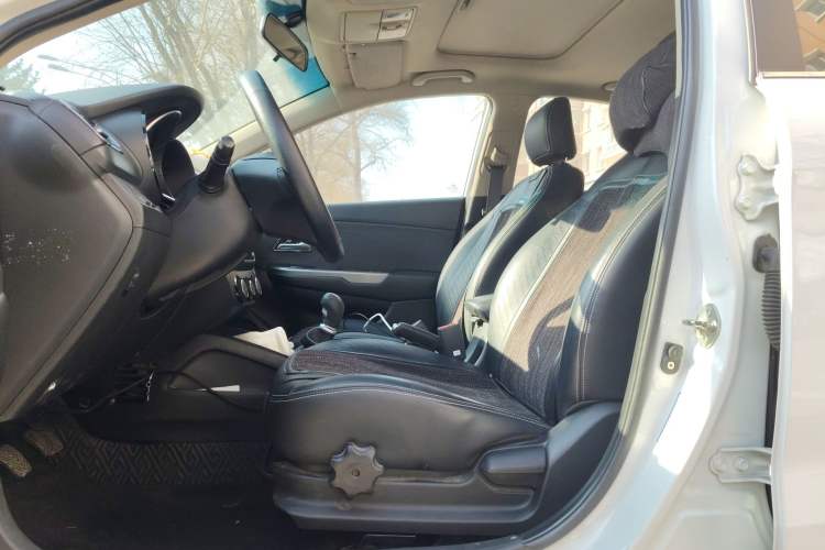 Used Kia K2 2015 Sedan 1.4L MT GLS