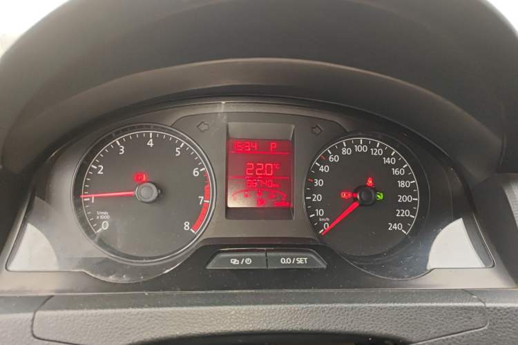 Used Volkswagen Santana 2015 1.6L Automatic Fashion Edition Instrument Cluster