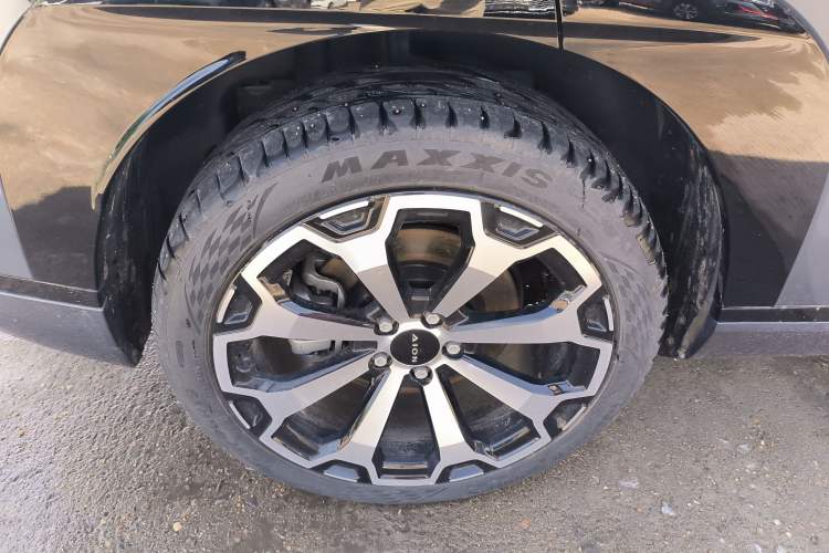 Used AION V 2024 Aion Tyrannosaurus 650 Smart Luxury Edition
