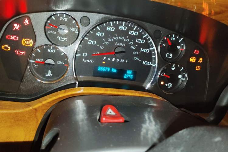 Used GMC SAVANA 2011 6.0L Business Star 10 Seats
