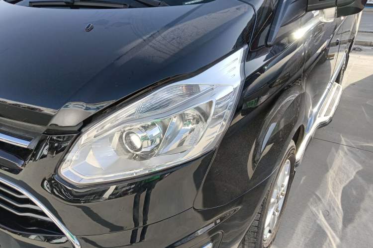 Used Ford Tourneo Custom 2020 2.0T Automatic Elite Edition China VI Standard
