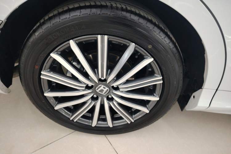 Used Honda Elysion 2024 2.0L eHEV Classic Edition