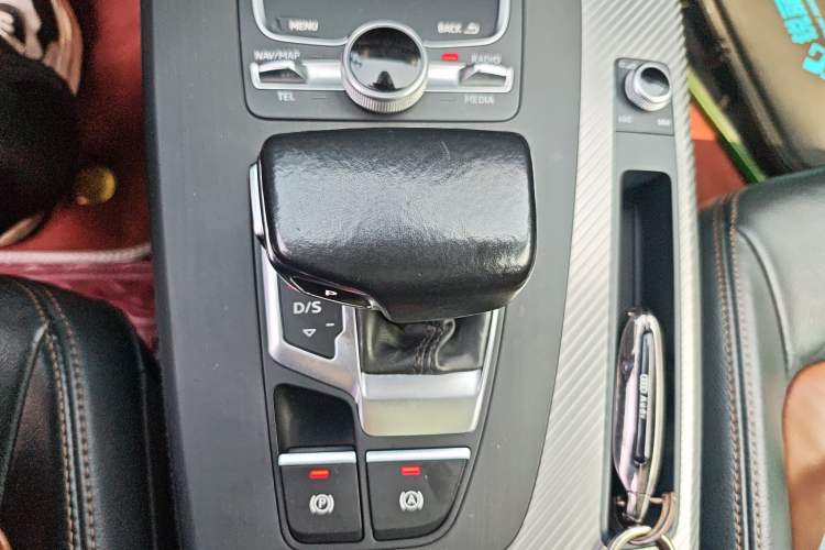 Used Audi Q5L 2020 45 TFSI Prestige Fashion Model
