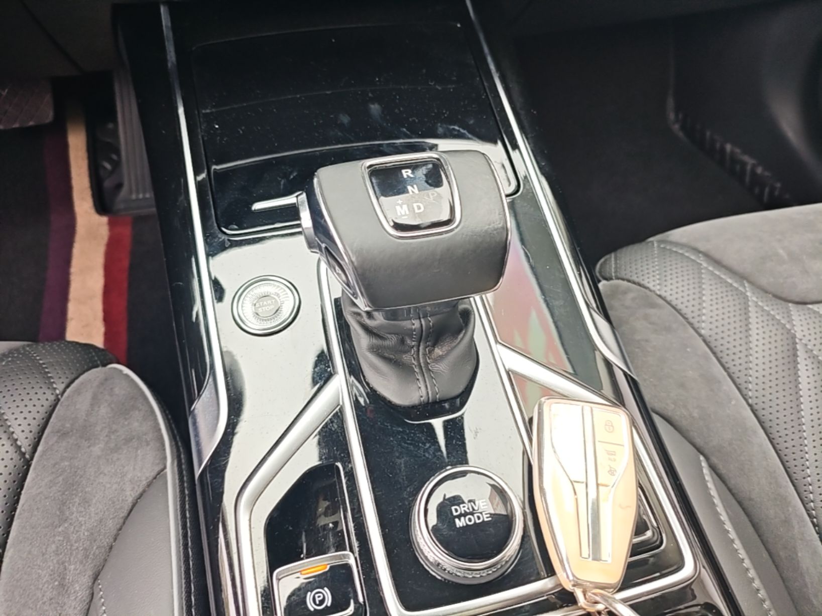 Hongqi HS5 2022 Revised Version 2.0T Smart Connect Flagship Edition — снимка 16