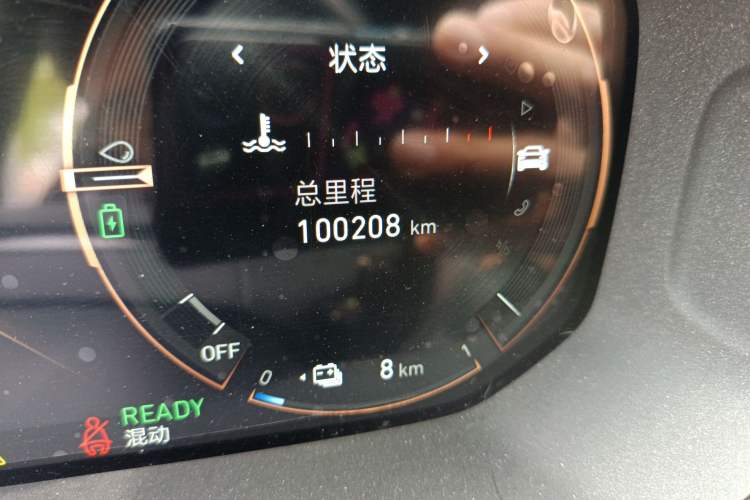 Used Lynk & Co 05 EM-P 2021 1.5TD PHEV HALO Odometer Close Up