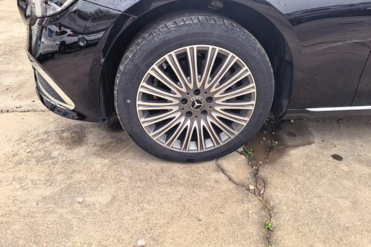 Used Mercedes-Benz E-Class 2023 E 300 L Stylish Model