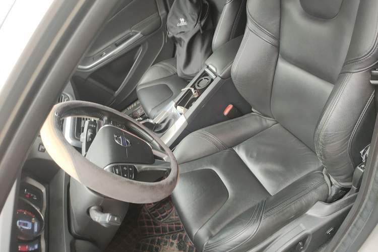 Used Volvo S60 2016 S60L T5 Intelligent Drive Edition Left Front Seat