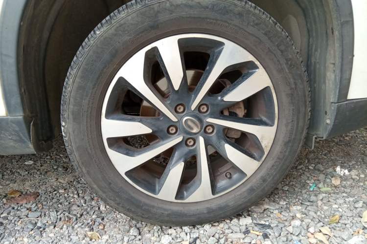Used GAC Trumpchi GS4 2018 200T G-DCT Two-Wheel Drive Comfort Edition Right Front Wheel Hub