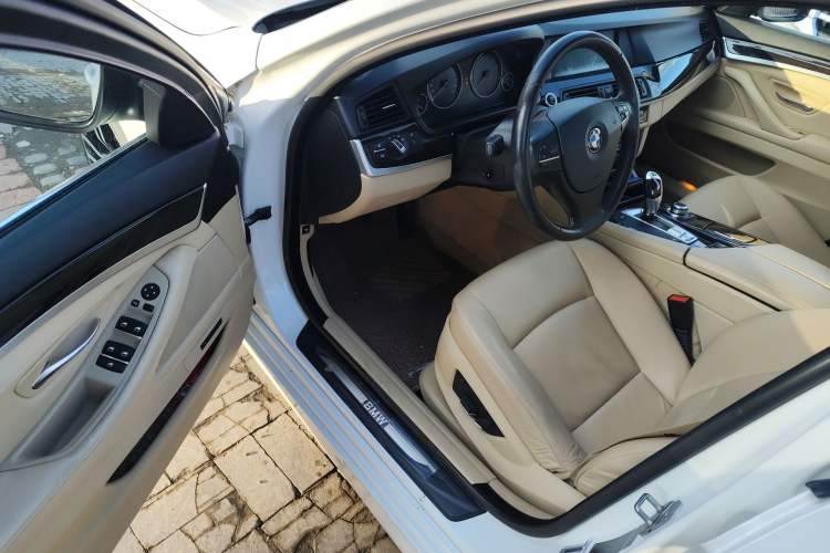 Used BMW 5 Series 2012 523Li Luxury Model Driver Seat