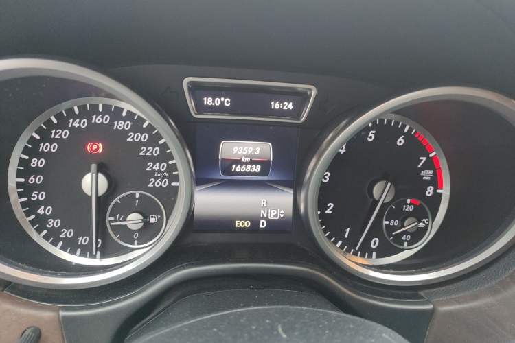 Used Mercedes-Benz GL-Class 2015 GL 400 4MATIC Luxury Model
