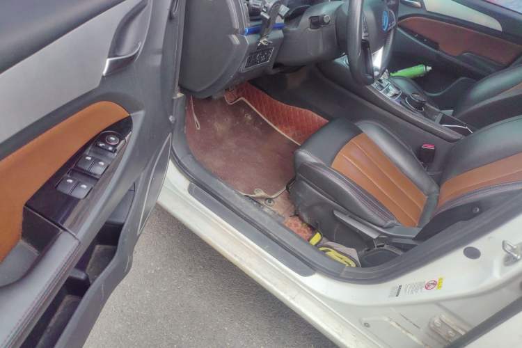 Used BYD Qin New Energy 2017 Qin 1.5T 100
