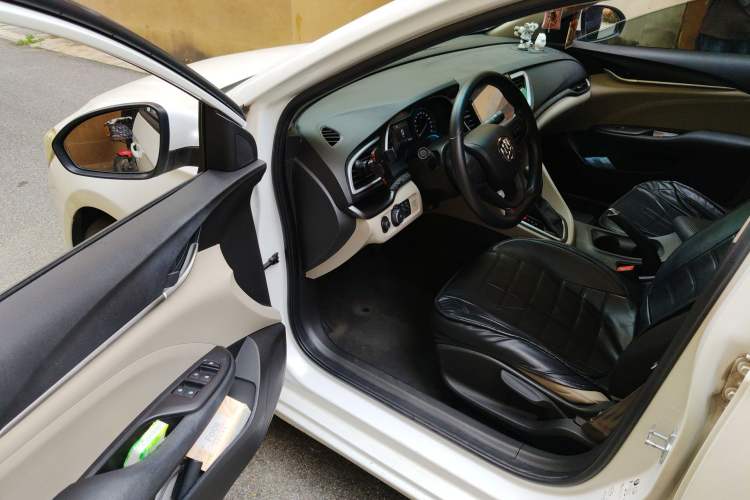 Used Buick GT 2017 15N Automatic Elite Version