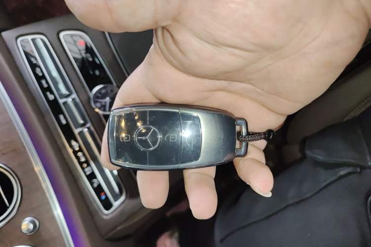 Used Mercedes-Benz E-Class 2016 E 200 L